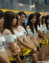 cpo333 slot Shimada, yang tampil dengan kostum berwarna kuning sebagai run ke-4 dari grup pertama, tampil dengan melodi 